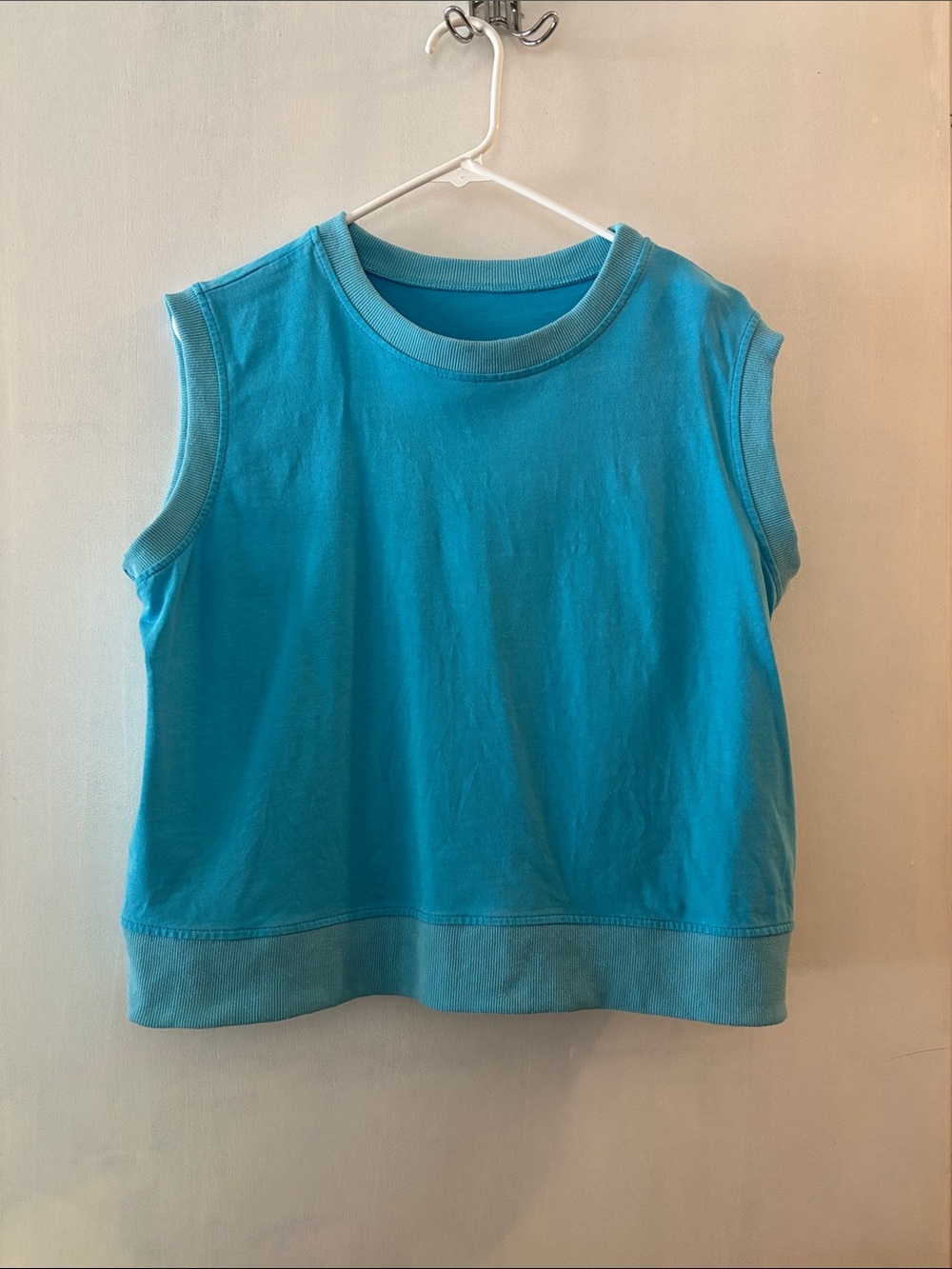 Source Unknown Sleeveless Tank Top - and skort  set. Turquoise